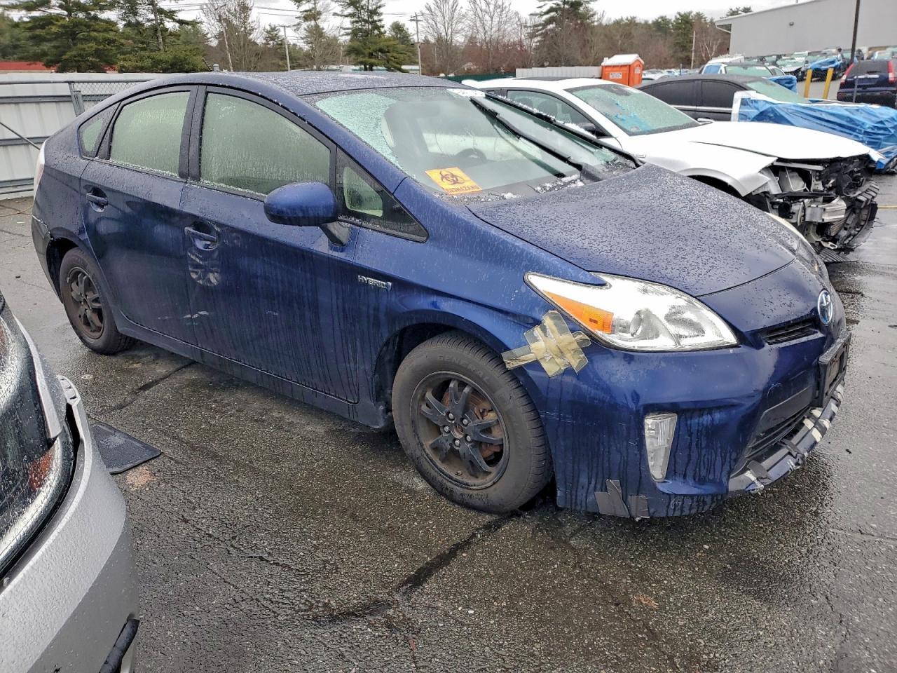2015 TOYOTA PRIUS