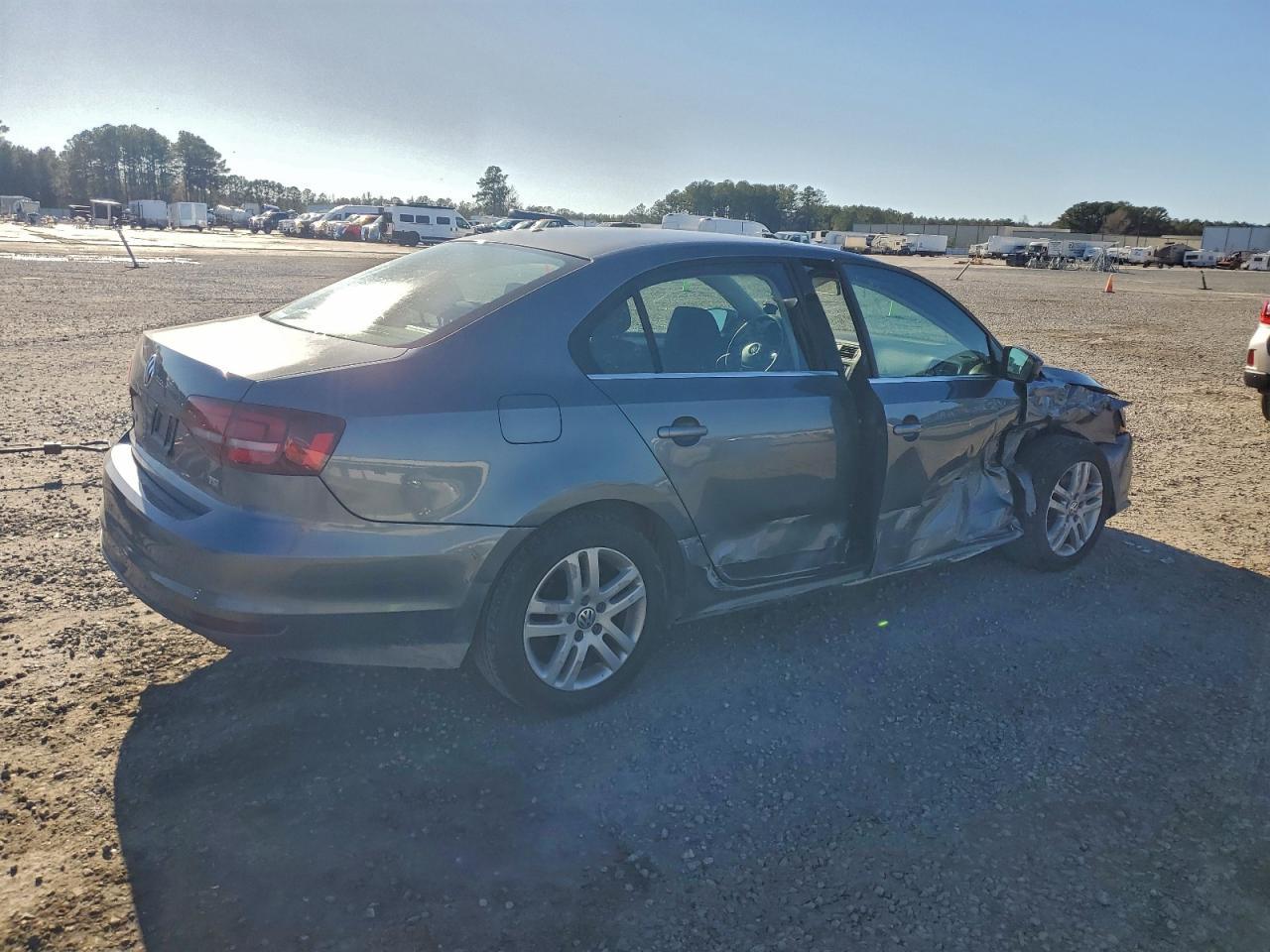 2017 VOLKSWAGEN JETTA