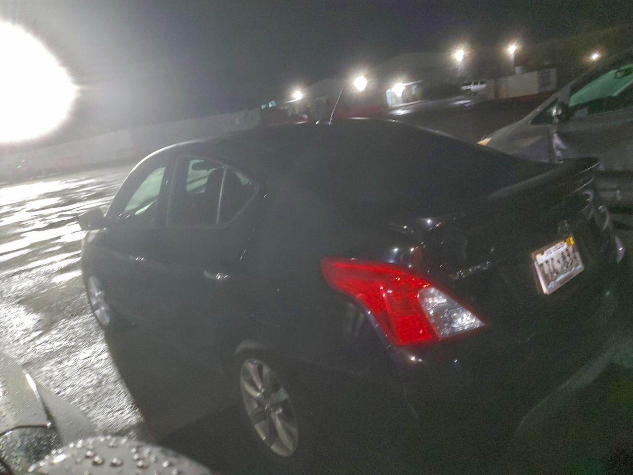 2015 NISSAN VERSA