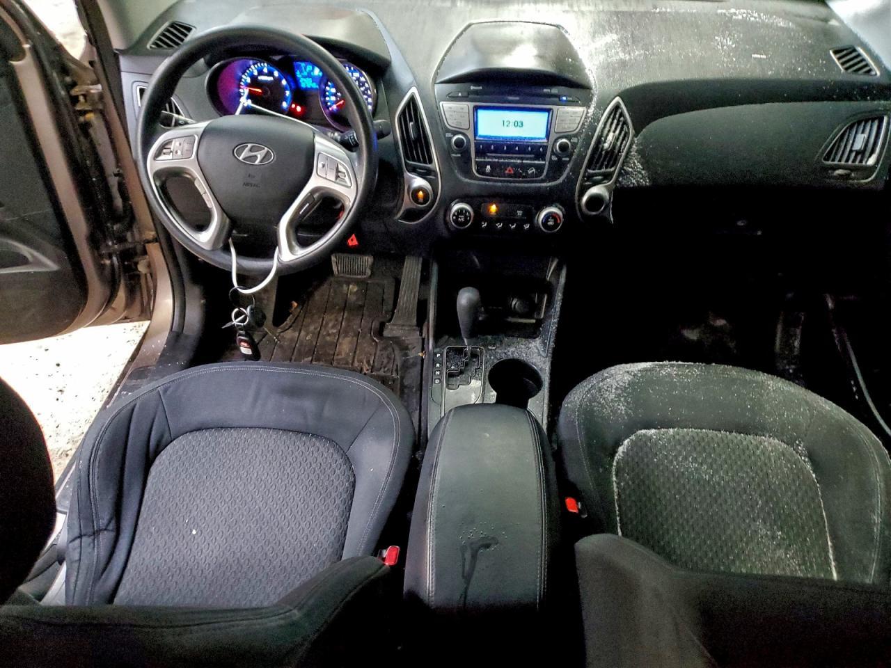 2011 HYUNDAI TUCSON