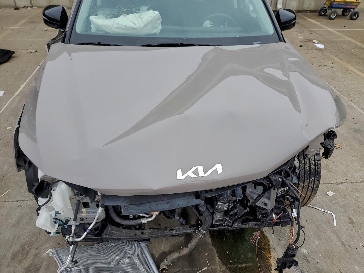 2024 KIA SORENTO