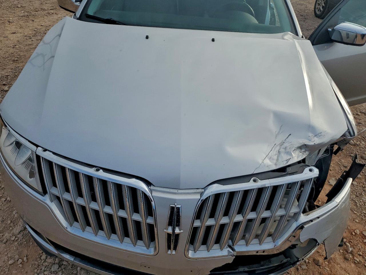 2012 LINCOLN MKZ