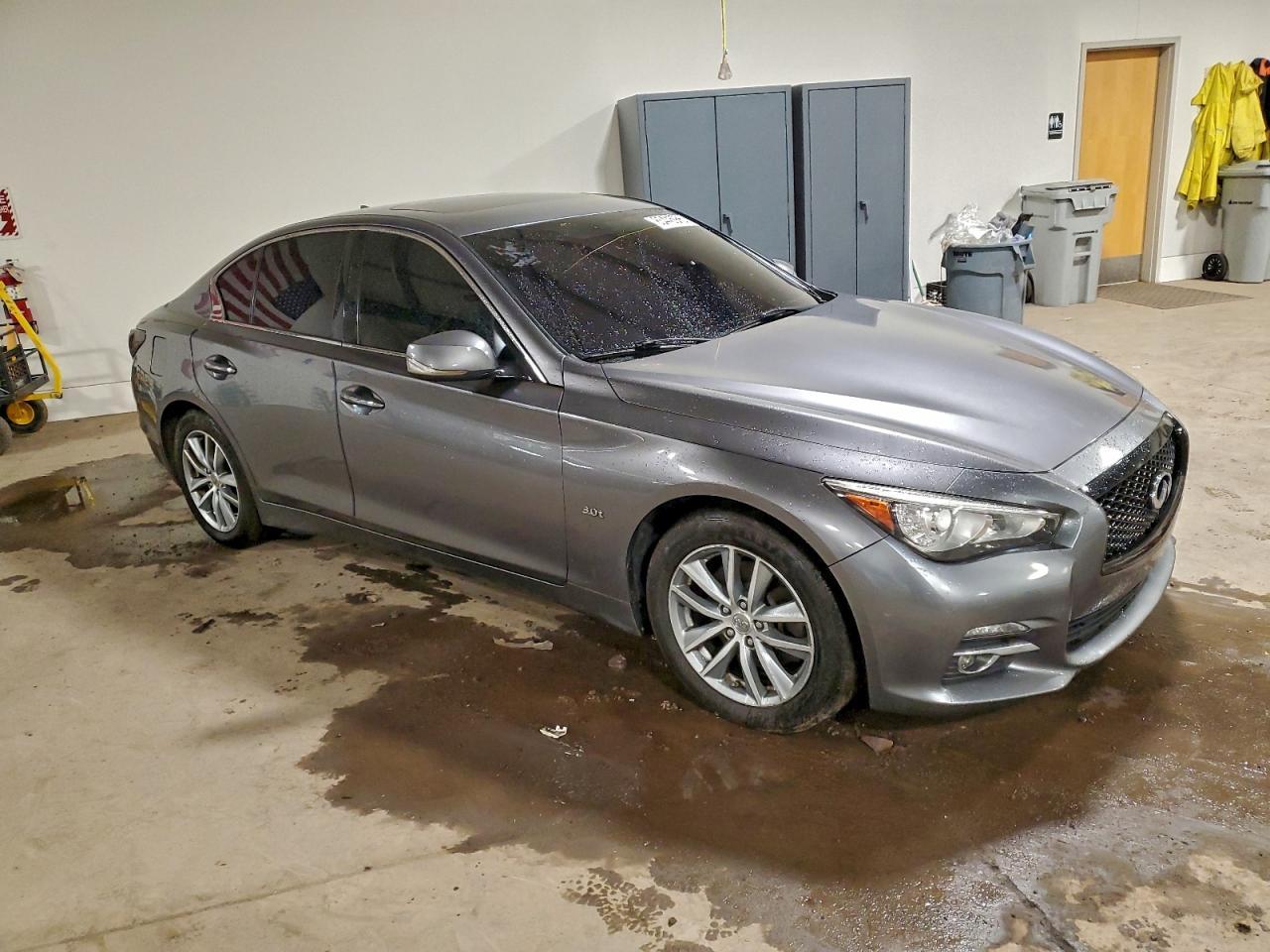 2017 INFINITI Q50