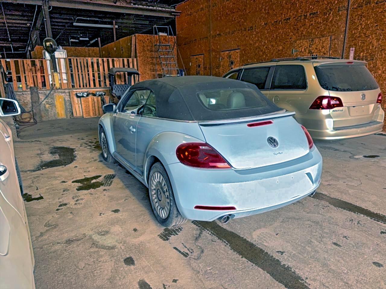 2013 VOLKSWAGEN Beetle