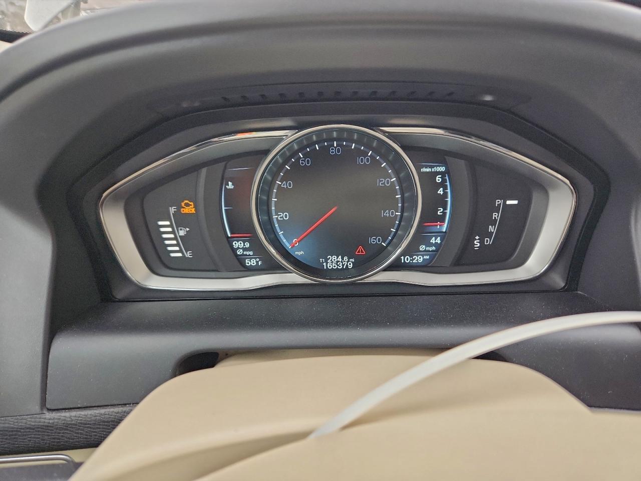 2015 VOLVO XC60