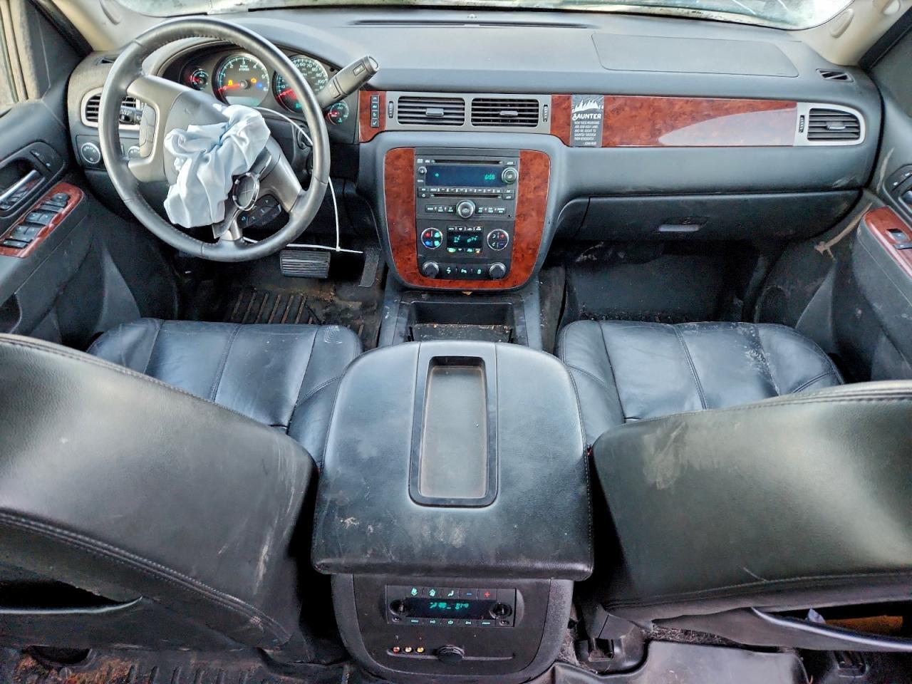 2014 CHEVROLET Suburban