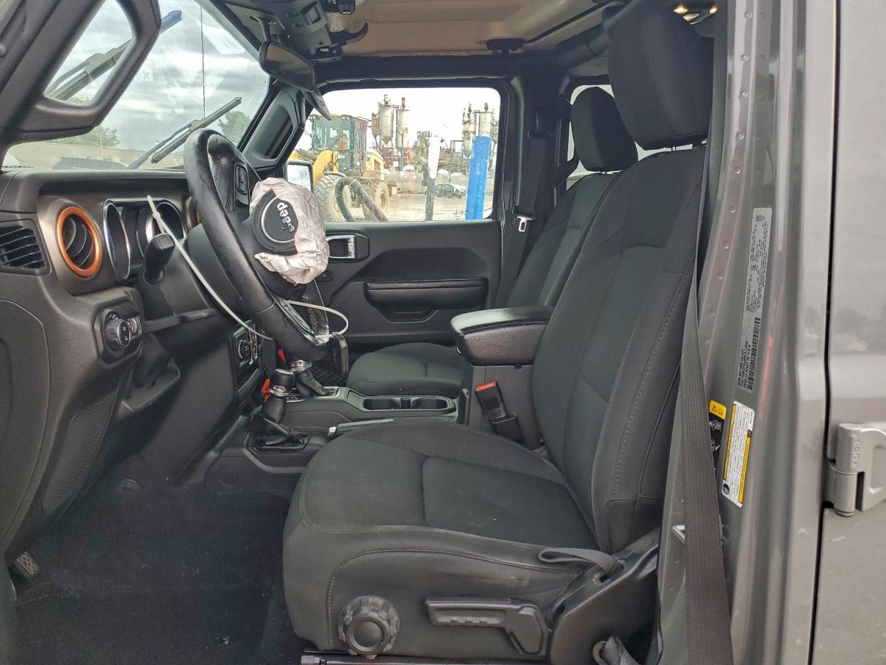 2021 JEEP Gladiator