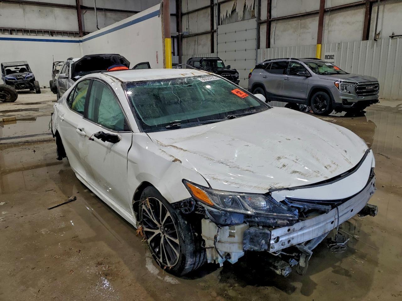 2019 TOYOTA CAMRY