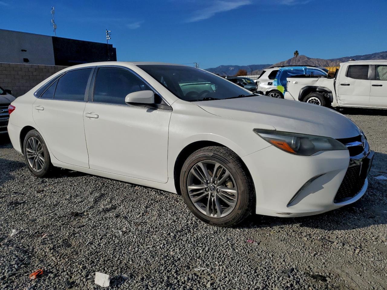 2015 TOYOTA CAMRY