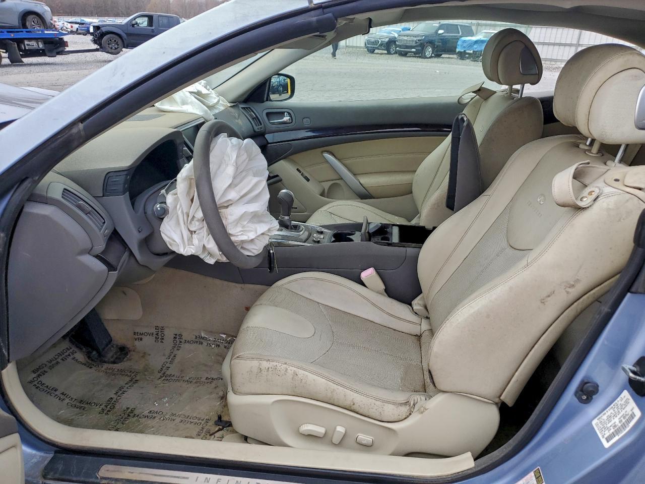 2013 INFINITI G37