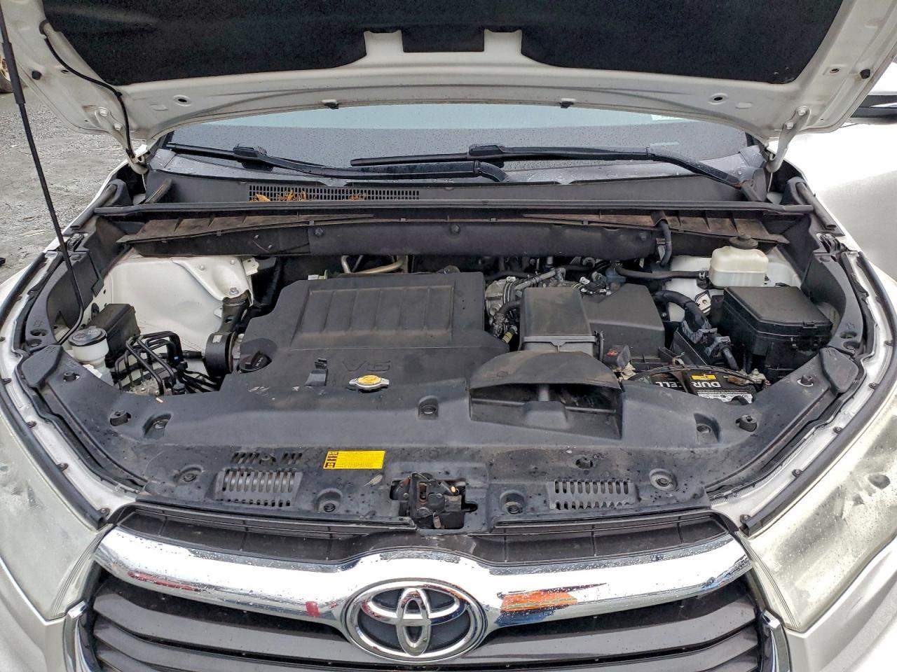 2014 TOYOTA HIGHLANDER