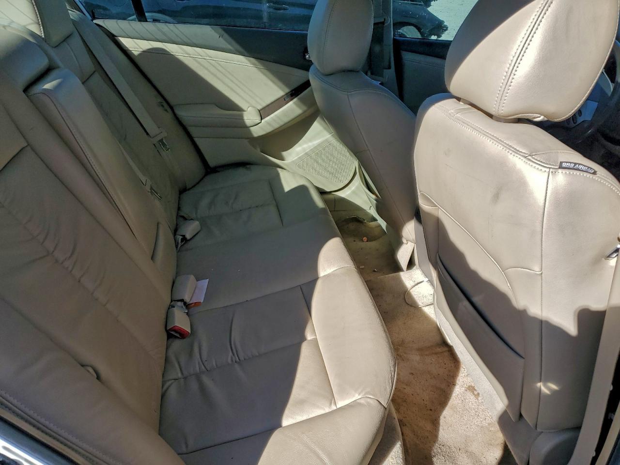 2010 NISSAN ALTIMA