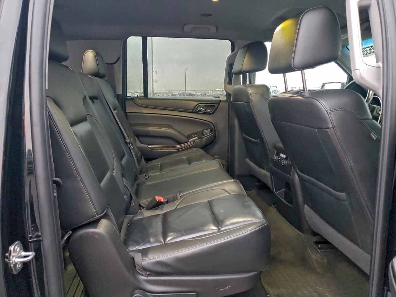 2017 CHEVROLET Suburban