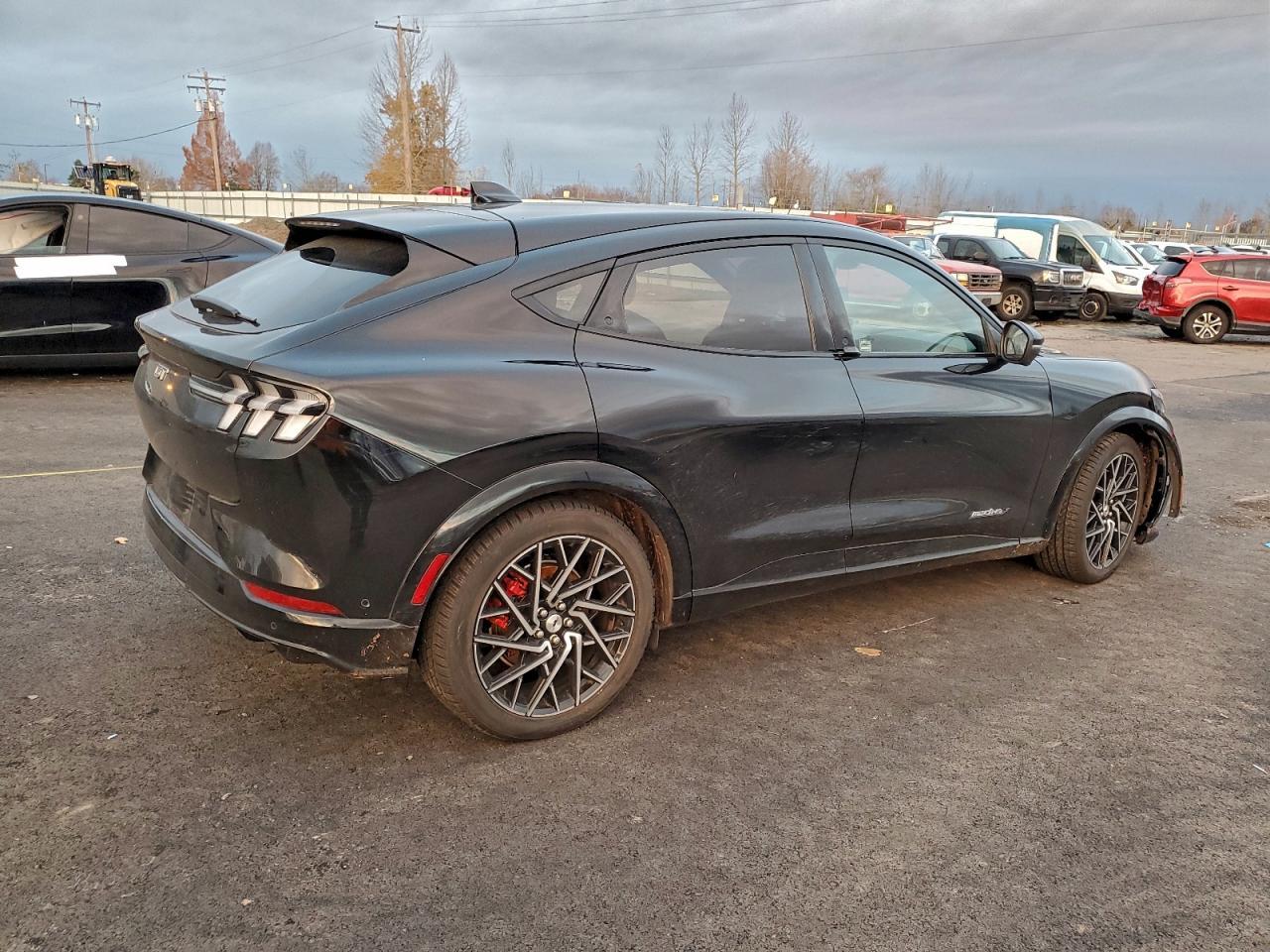 2022 FORD Mustang Mach-E