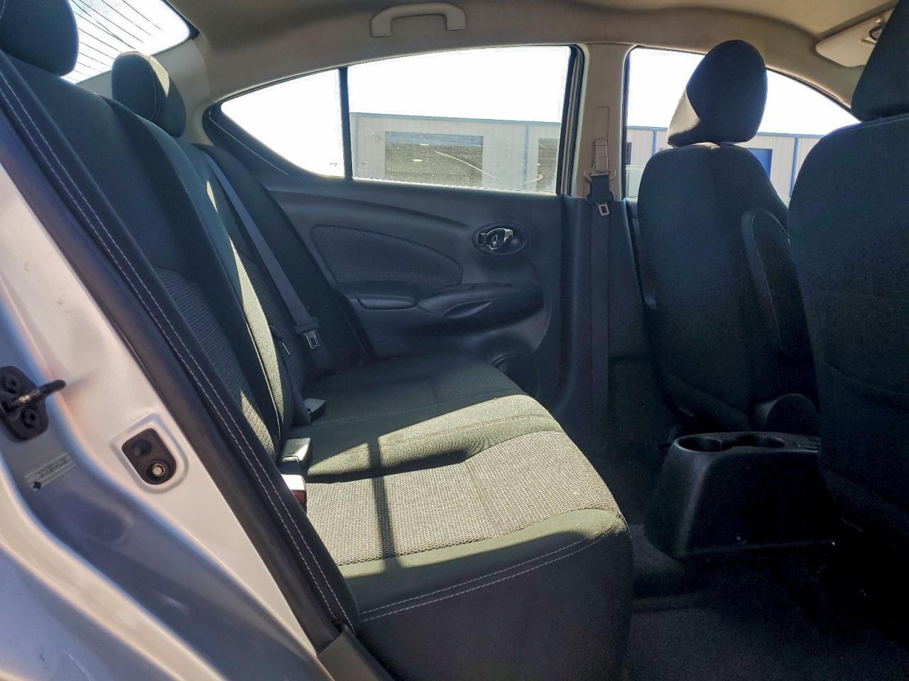 2017 NISSAN VERSA