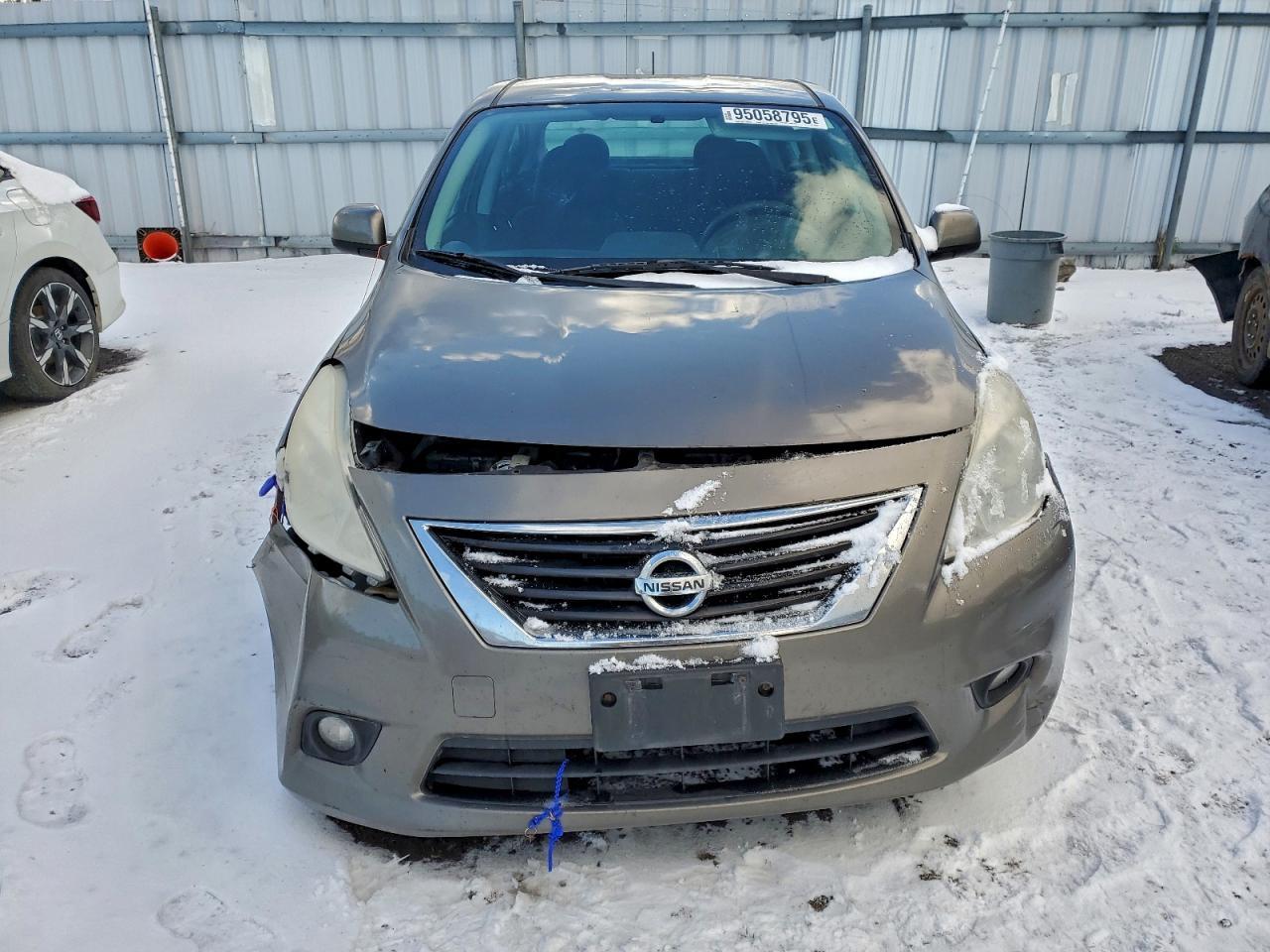2014 NISSAN VERSA