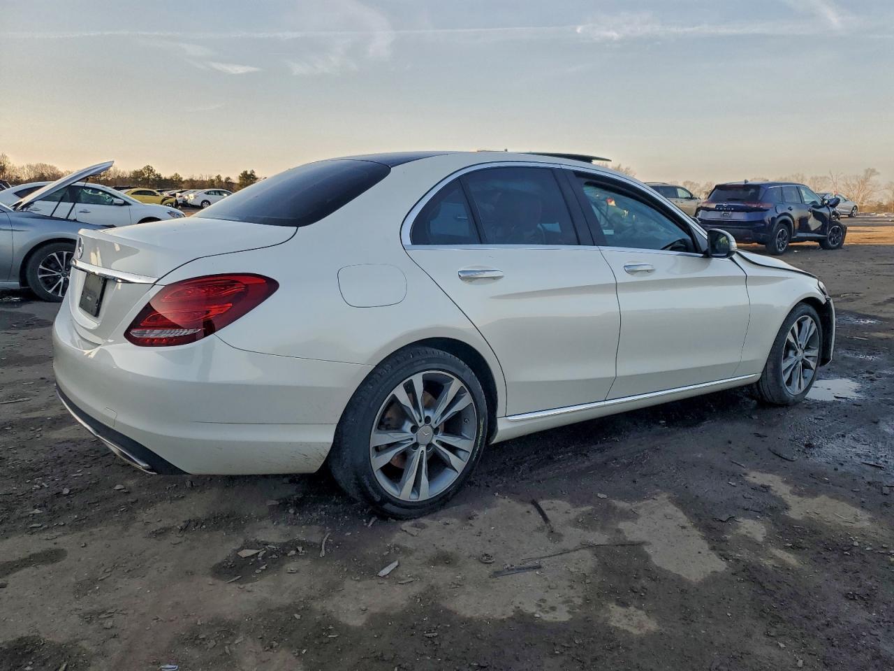 2015 MERCEDES-BENZ C-CLASS