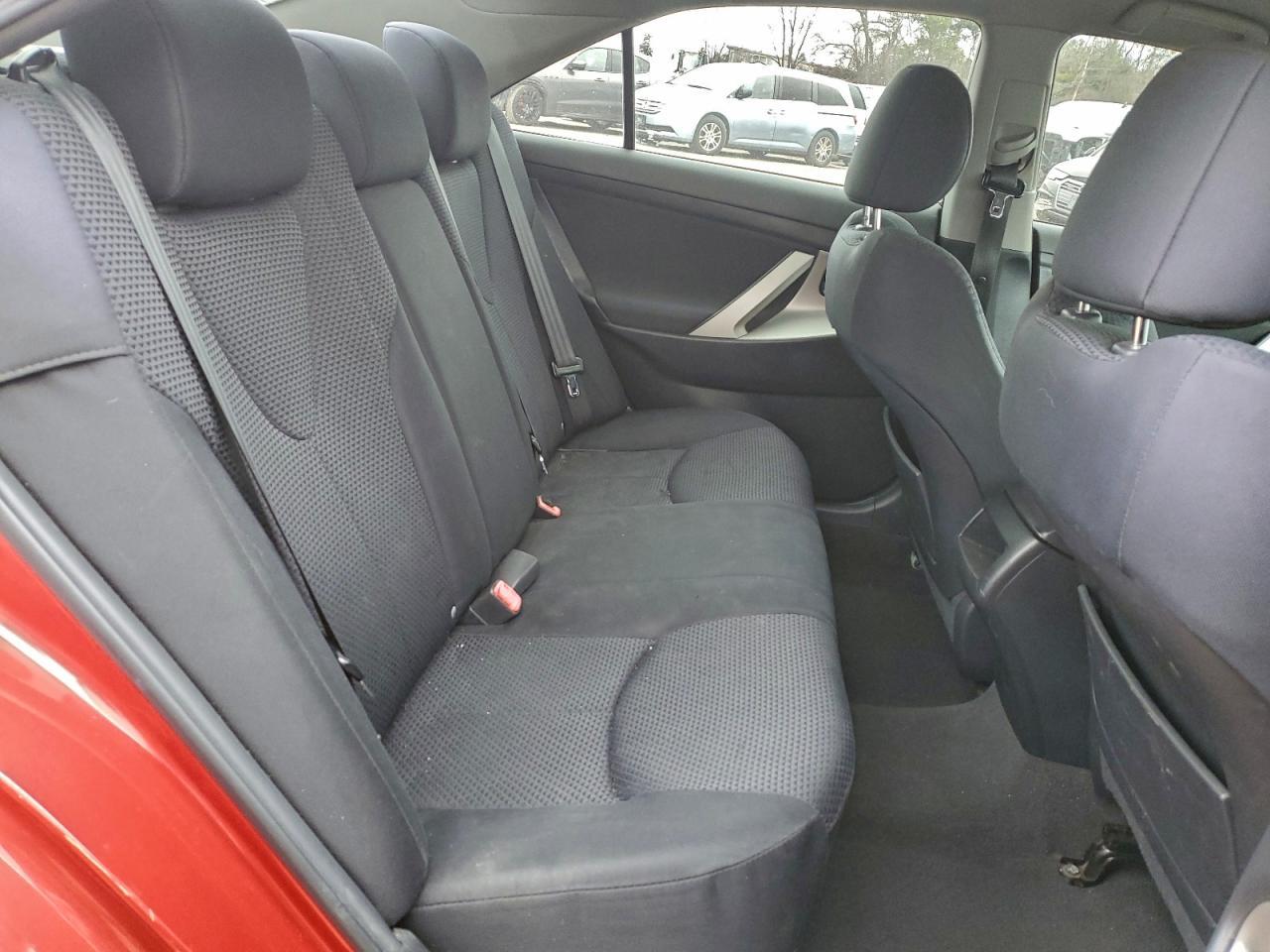 2011 TOYOTA CAMRY