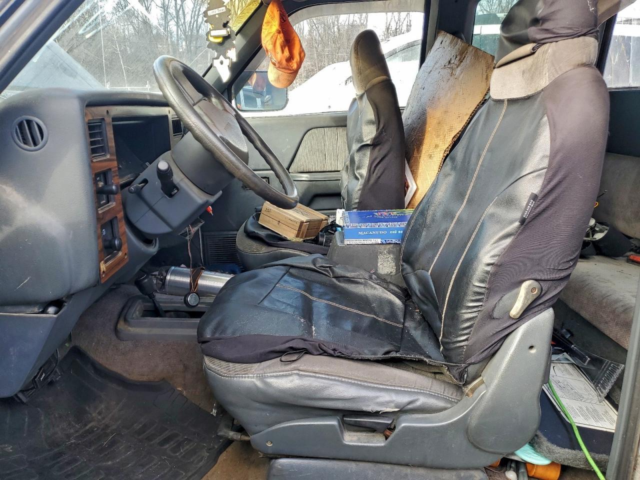 1993 DODGE Dakota