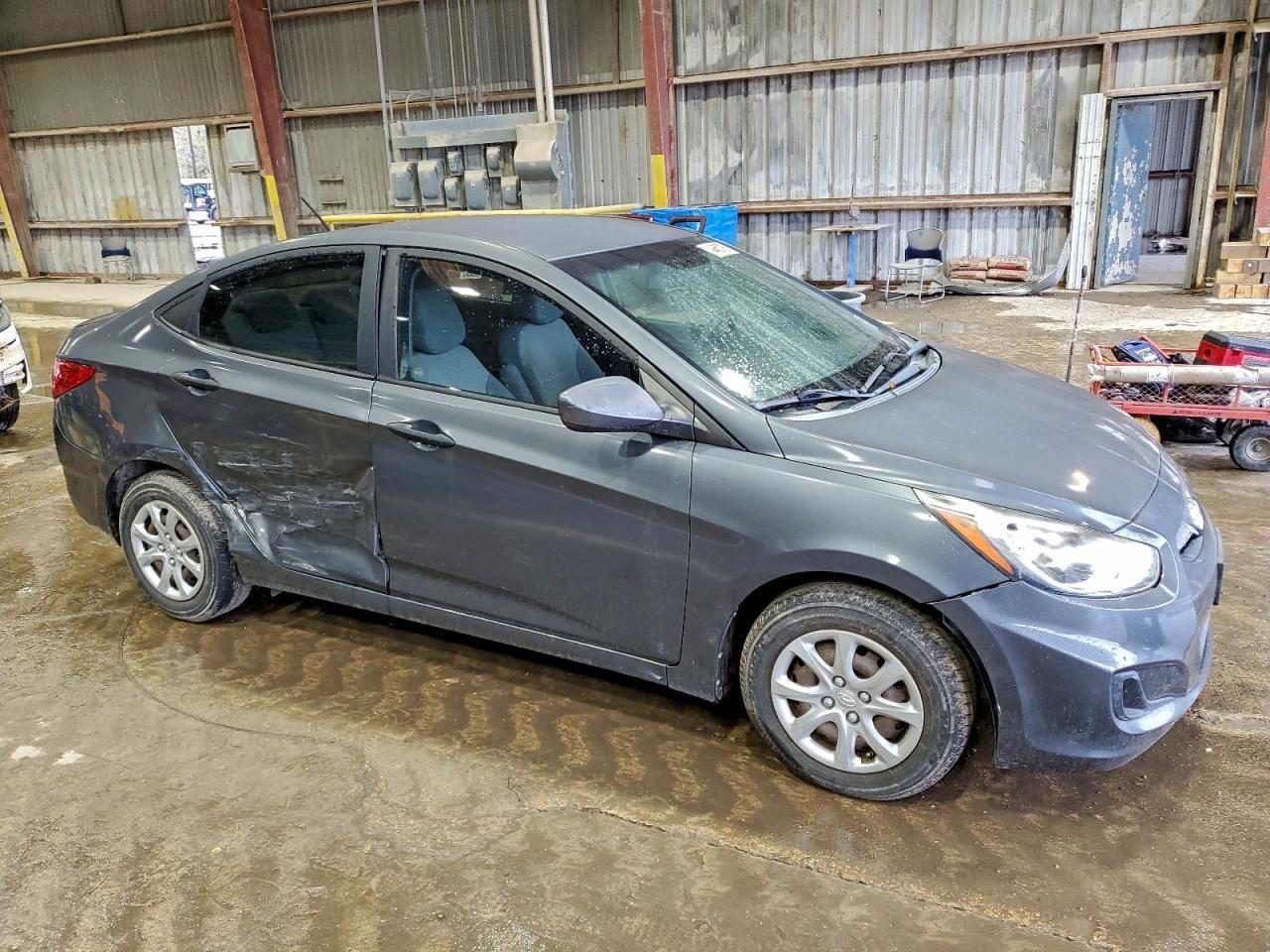 2012 HYUNDAI ACCENT