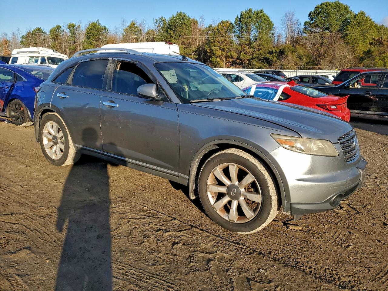 2005 INFINITI FX35