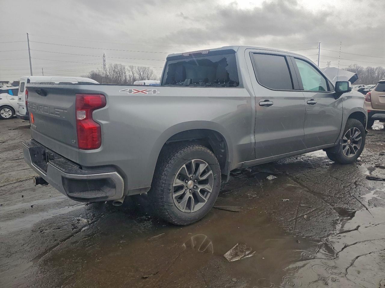 2025 CHEVROLET Silverado