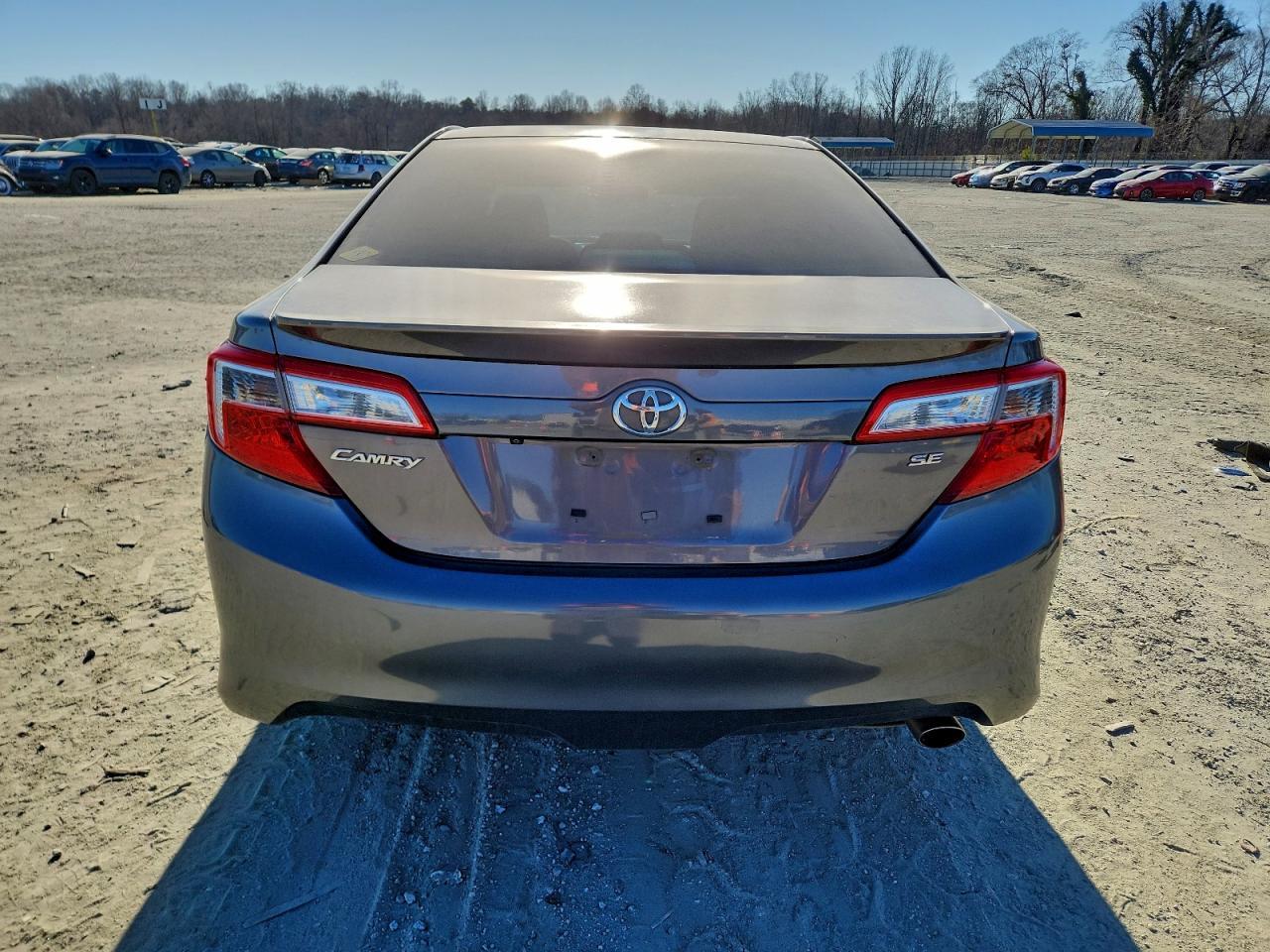 2014 TOYOTA CAMRY