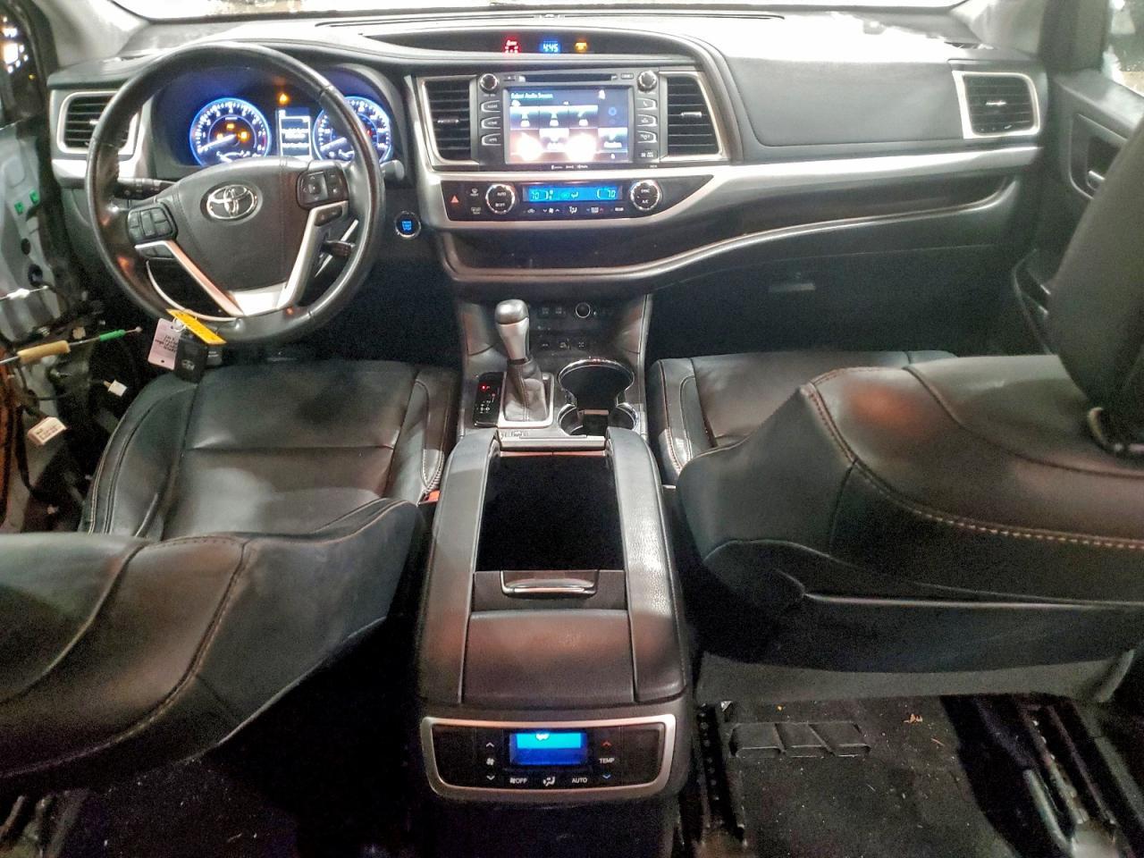 2017 TOYOTA HIGHLANDER