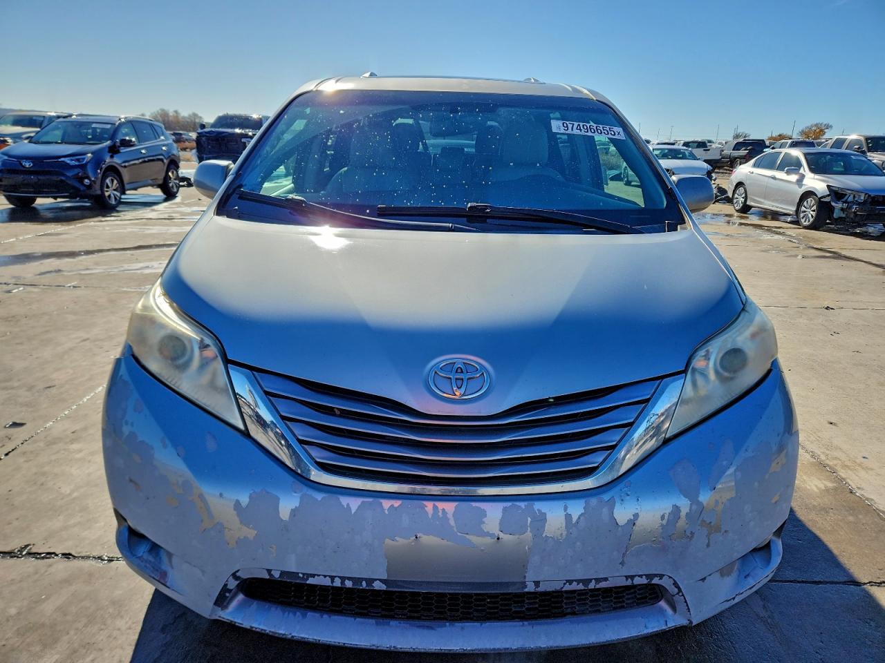 2016 TOYOTA SIENNA