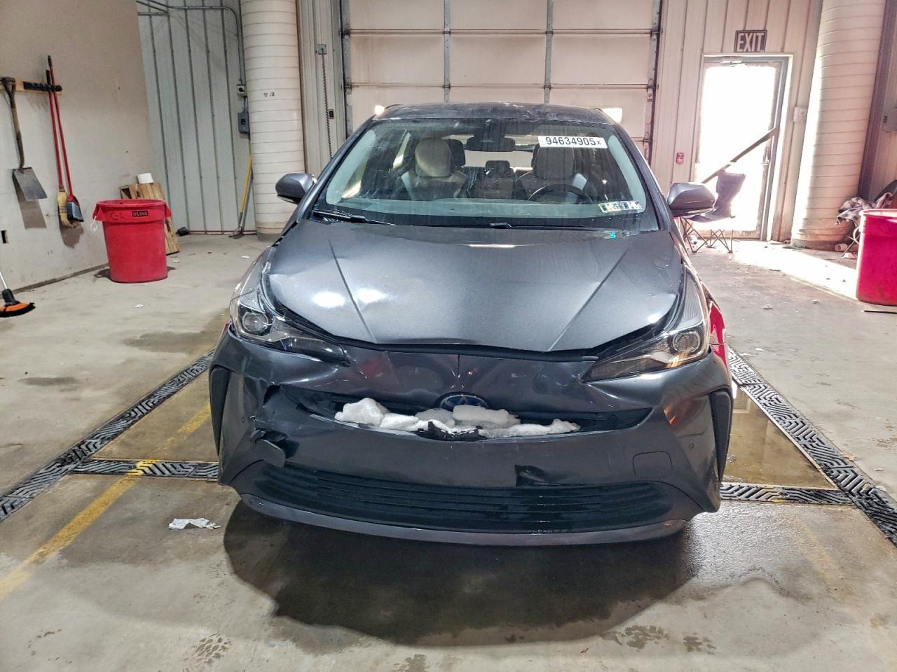 2019 TOYOTA PRIUS