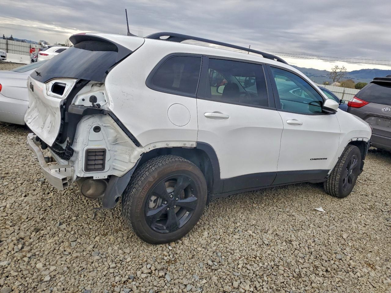 2018 JEEP CHEROKEE