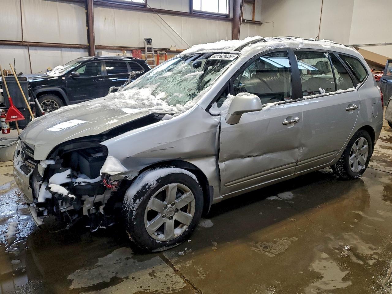 2008 KIA RONDO