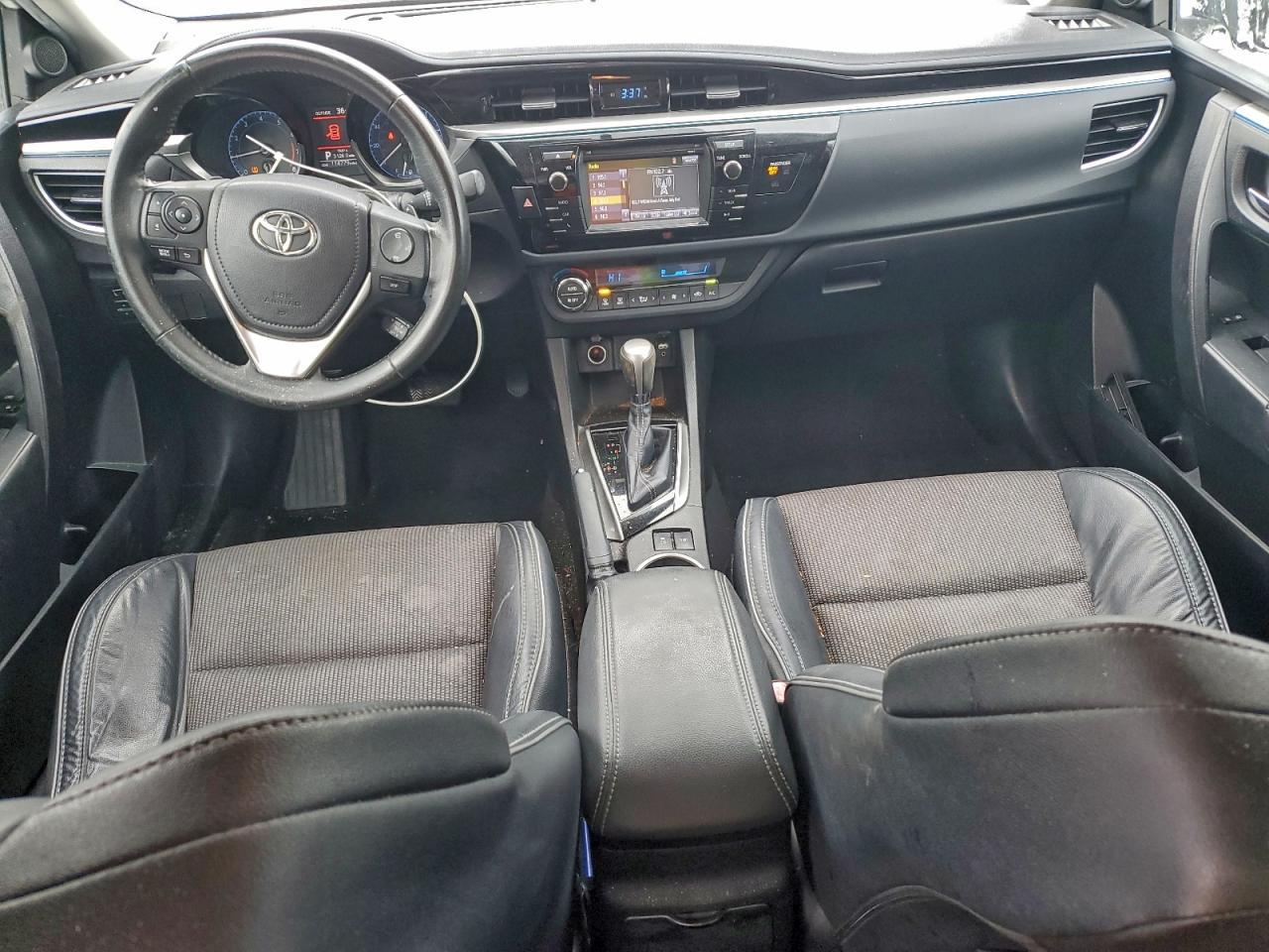 2015 TOYOTA COROLLA