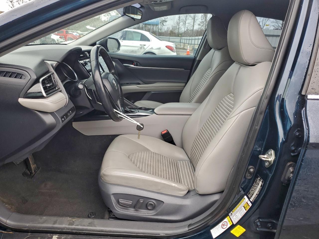 2019 TOYOTA CAMRY