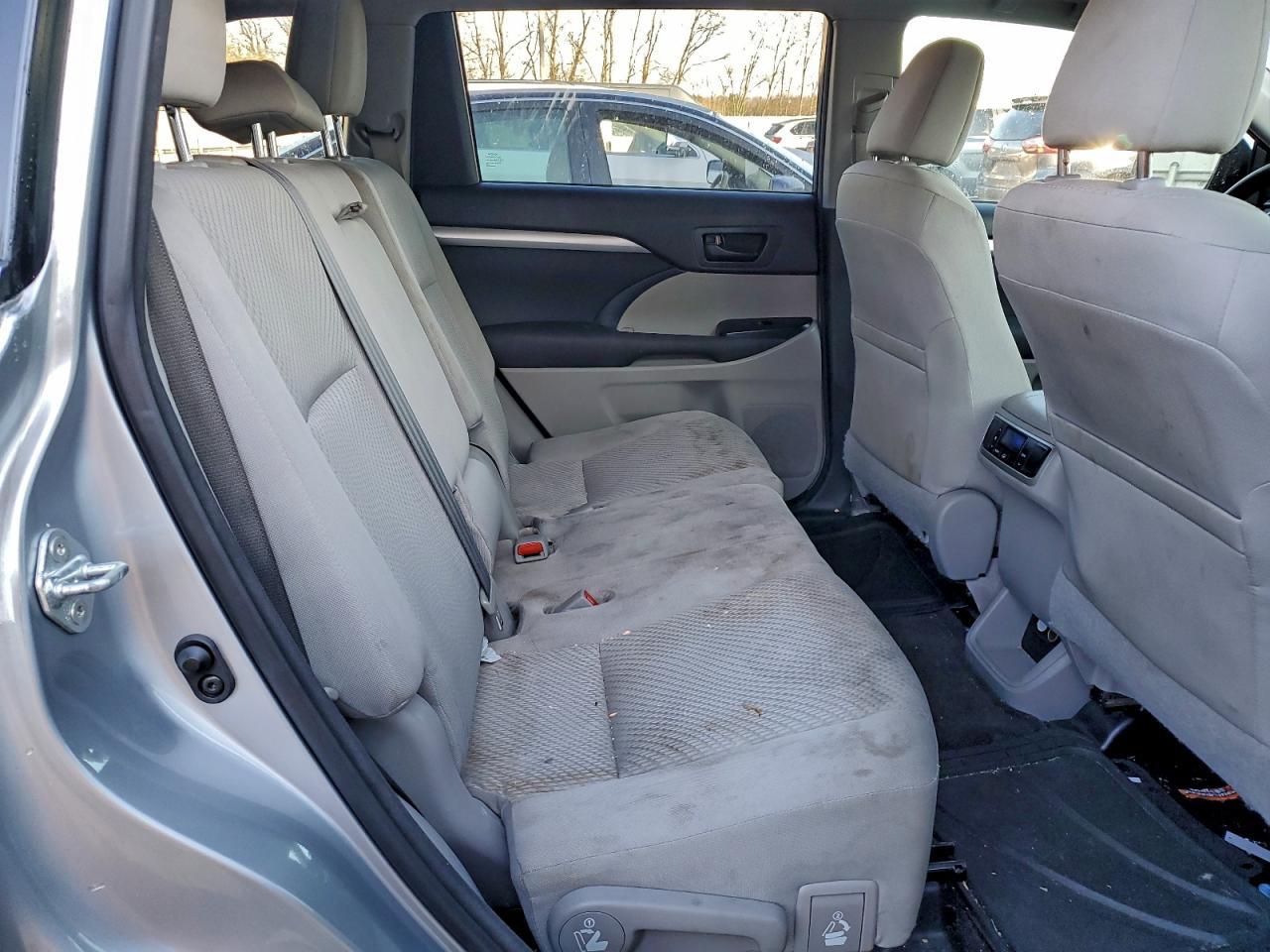 2015 TOYOTA HIGHLANDER