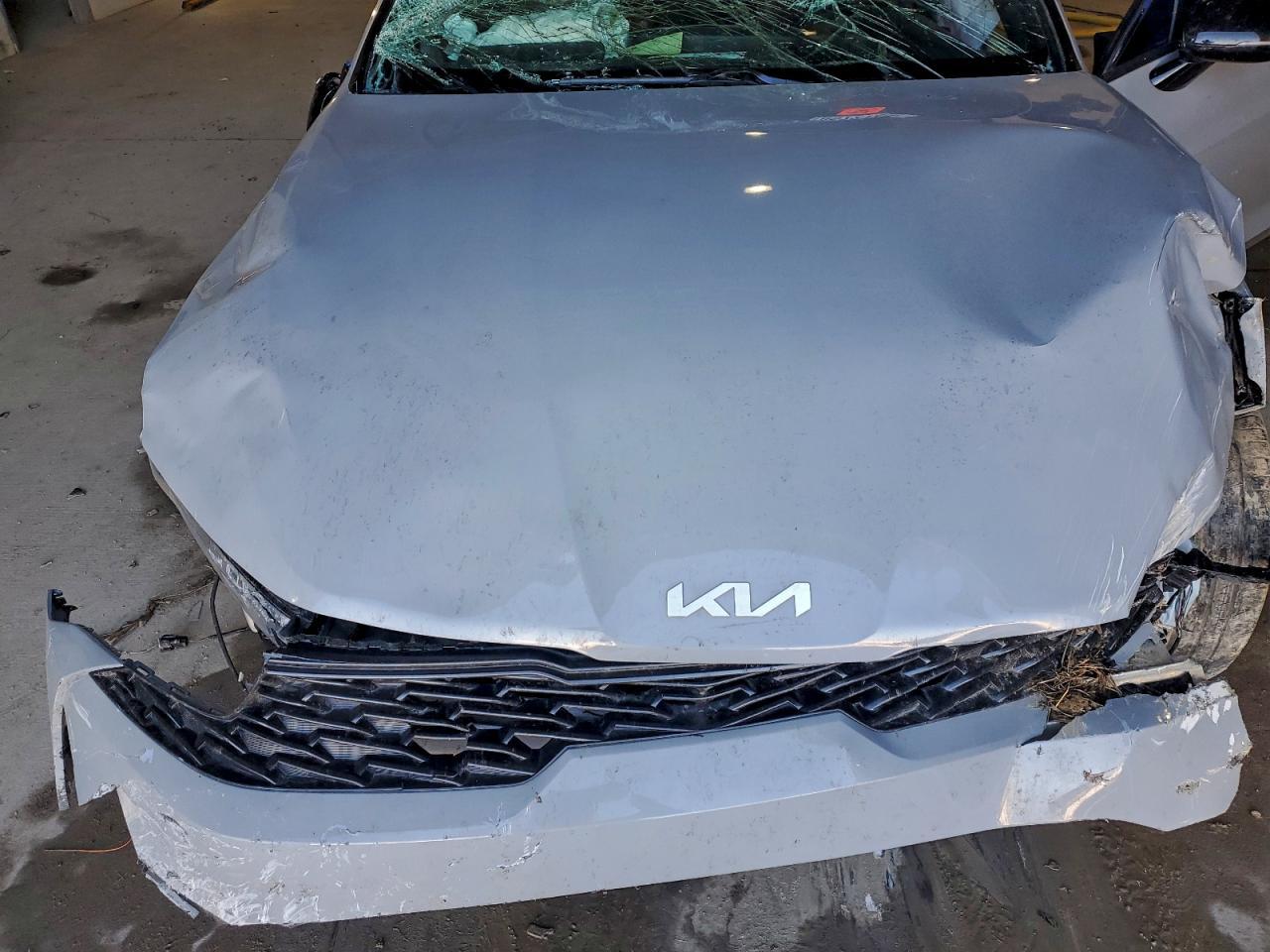 2023 KIA K5