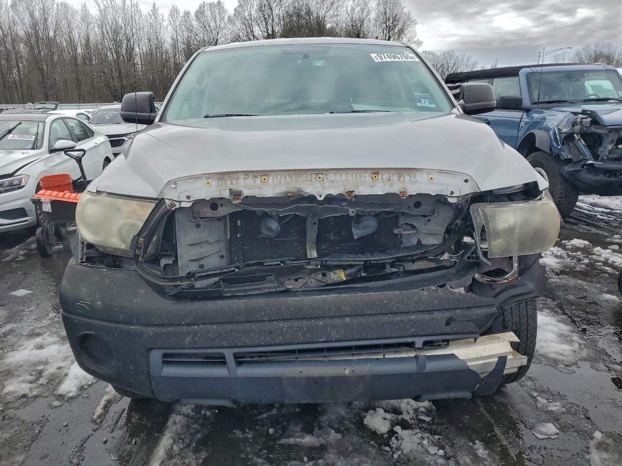 2011 TOYOTA TUNDRA