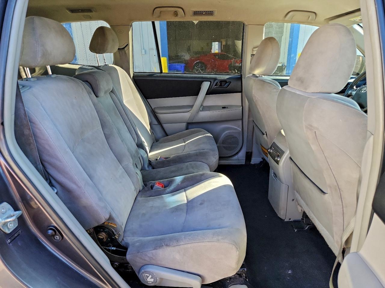 2013 TOYOTA HIGHLANDER