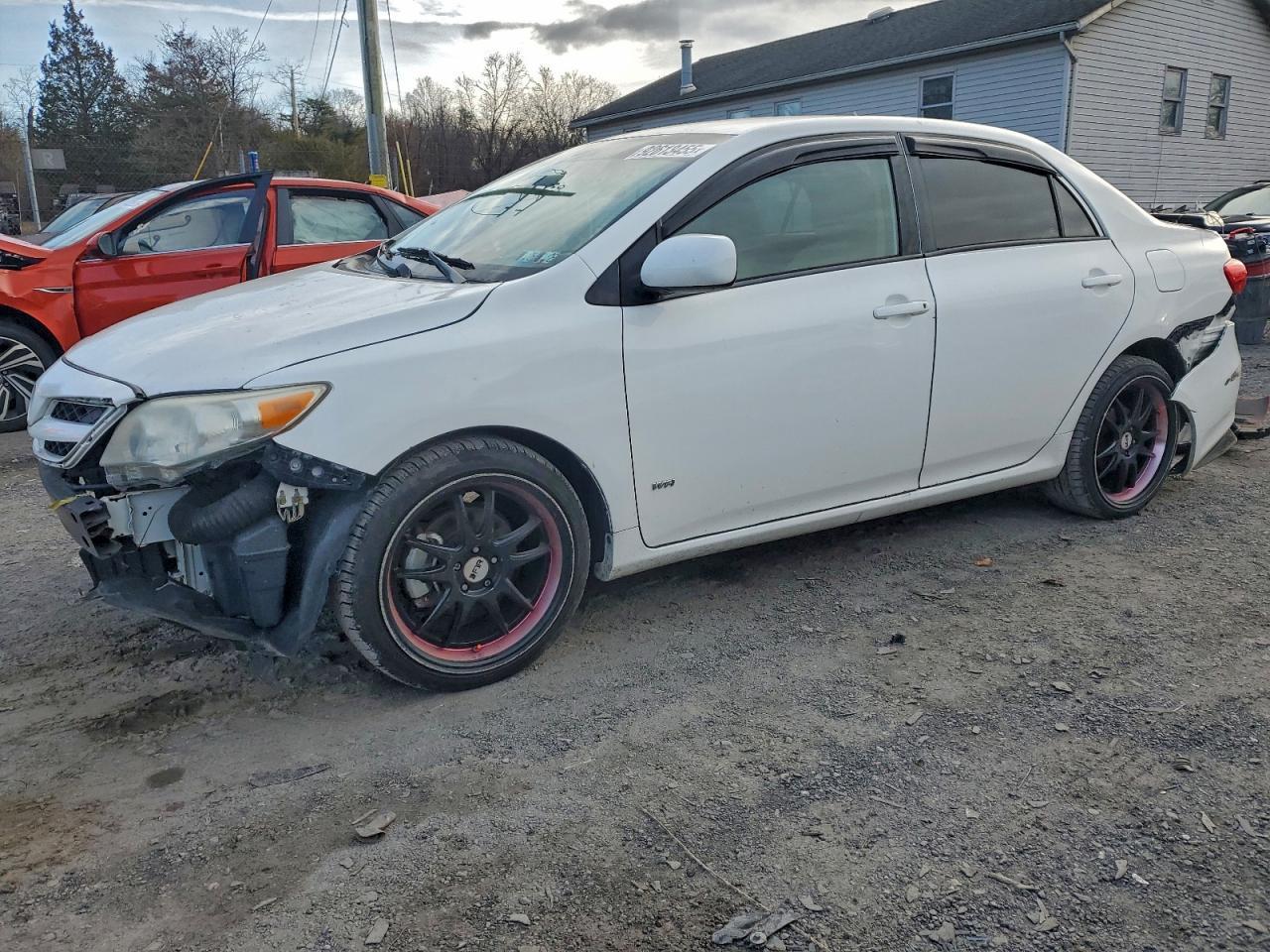 2013 TOYOTA COROLLA