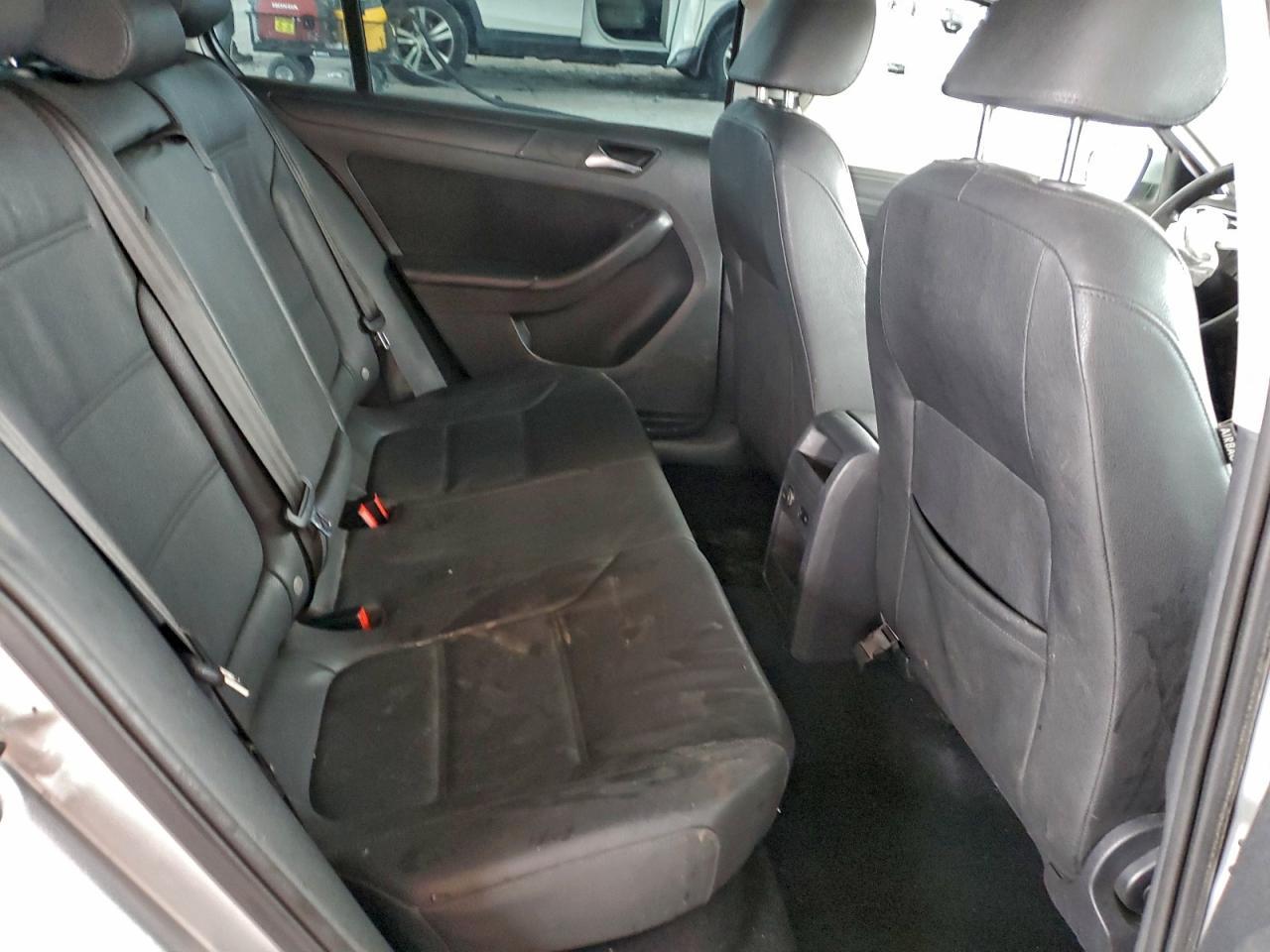 2012 VOLKSWAGEN JETTA