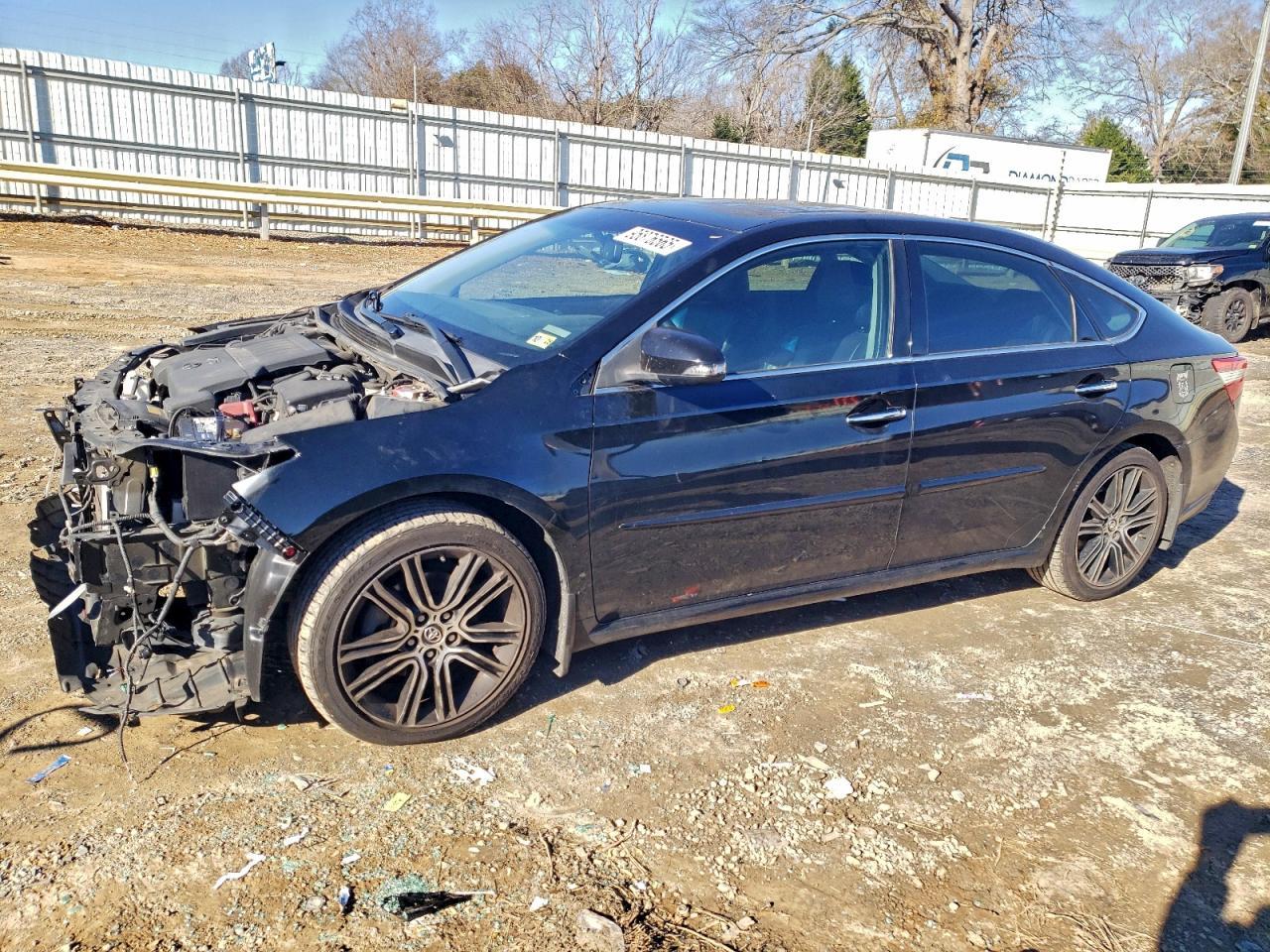 2015 TOYOTA Avalon