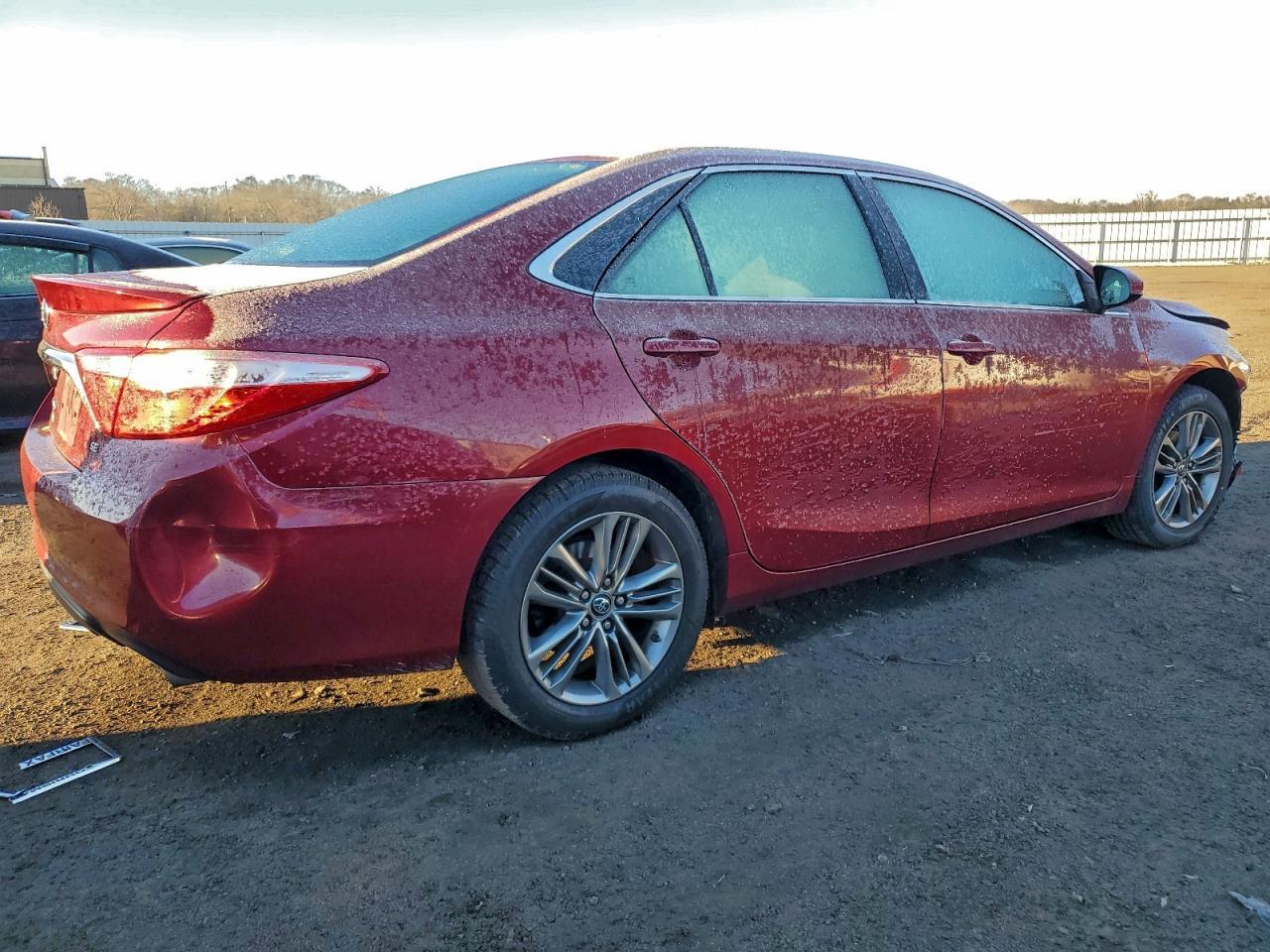 2017 TOYOTA CAMRY
