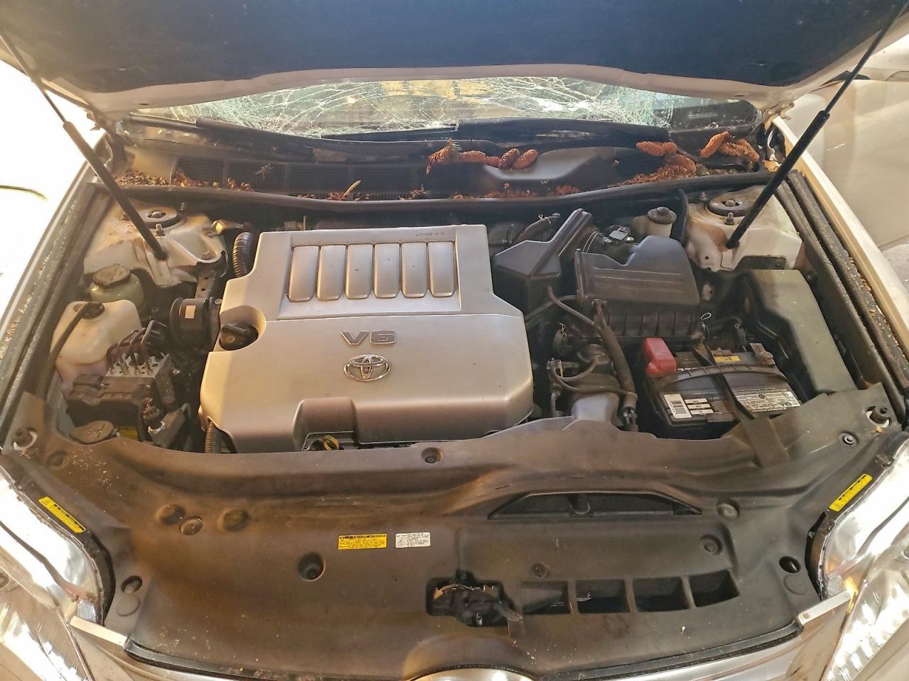 2011 TOYOTA Avalon
