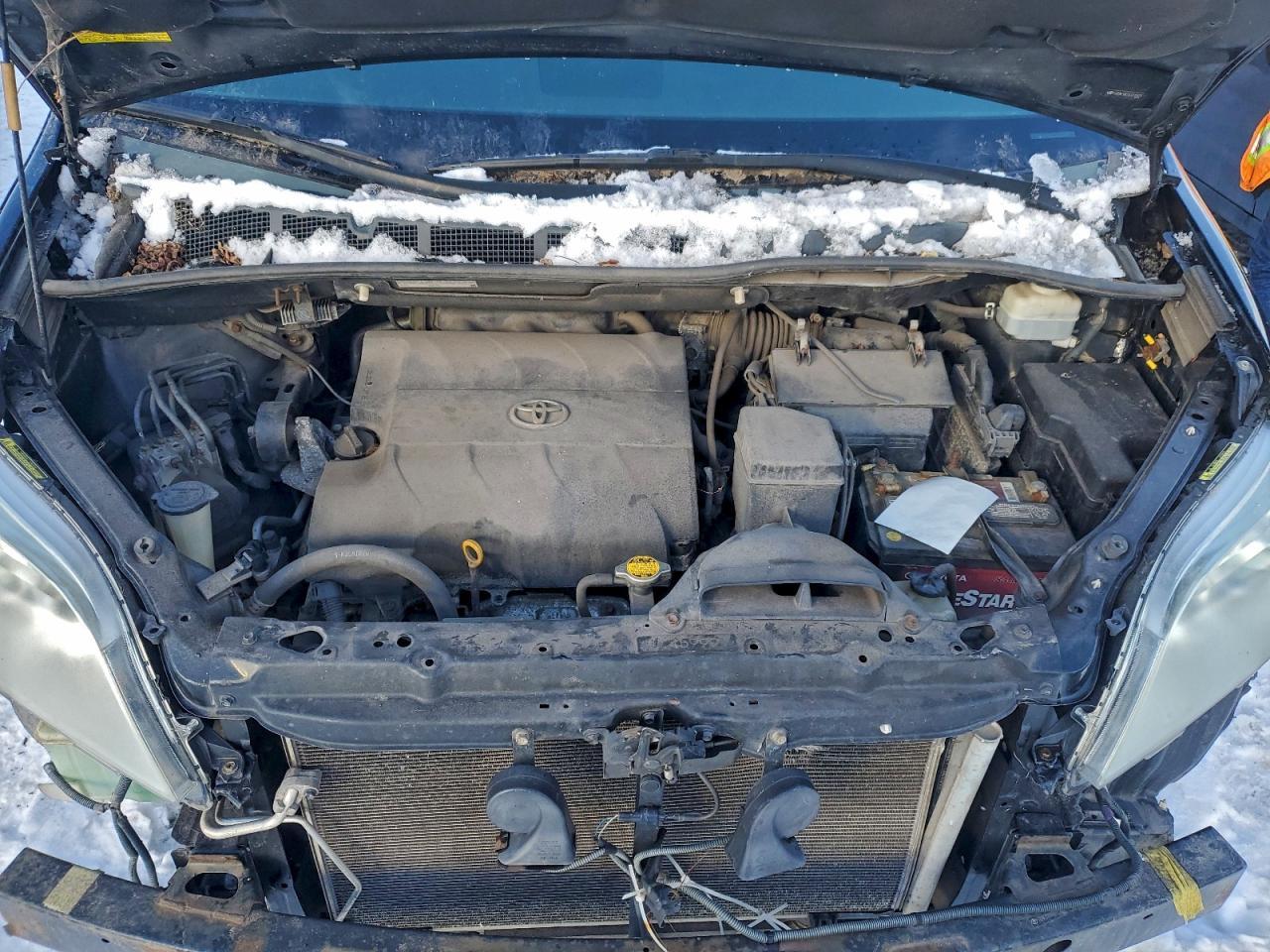 2012 TOYOTA SIENNA
