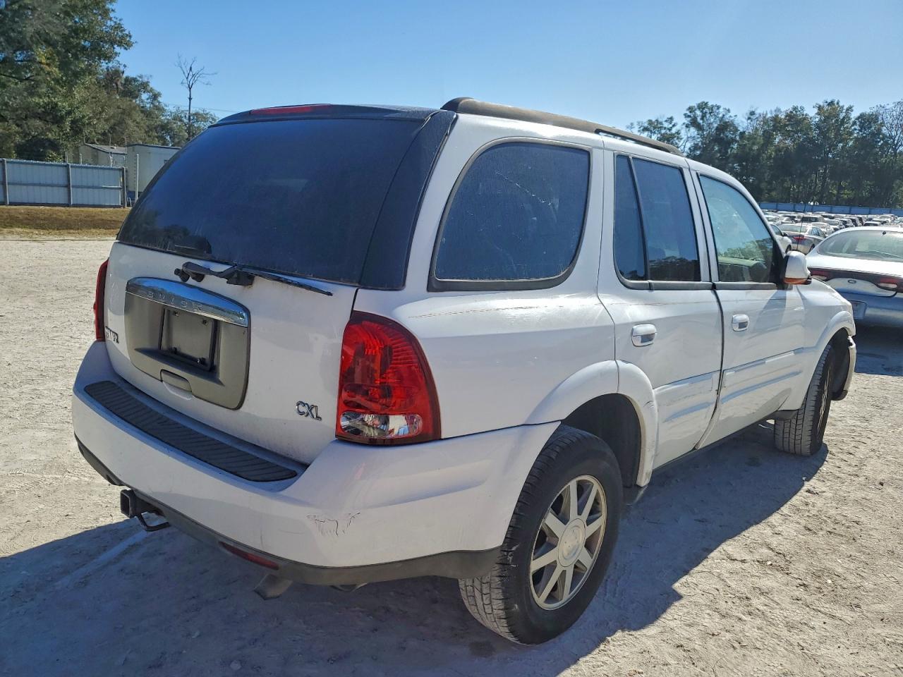 2004 BUICK Rainier