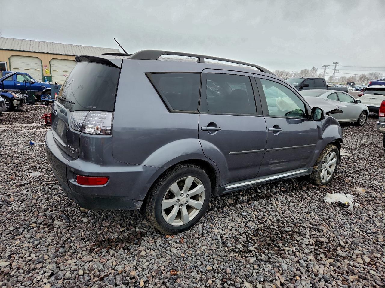 2010 MITSUBISHI outlander