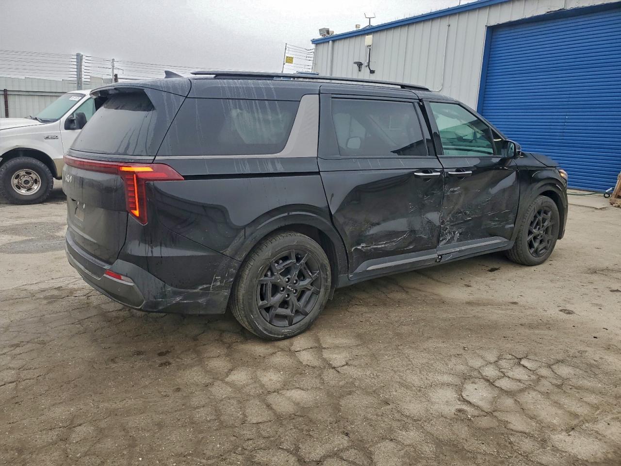 2025 KIA Carnival
