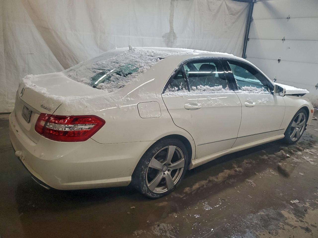 2011 MERCEDES-BENZ E-Class