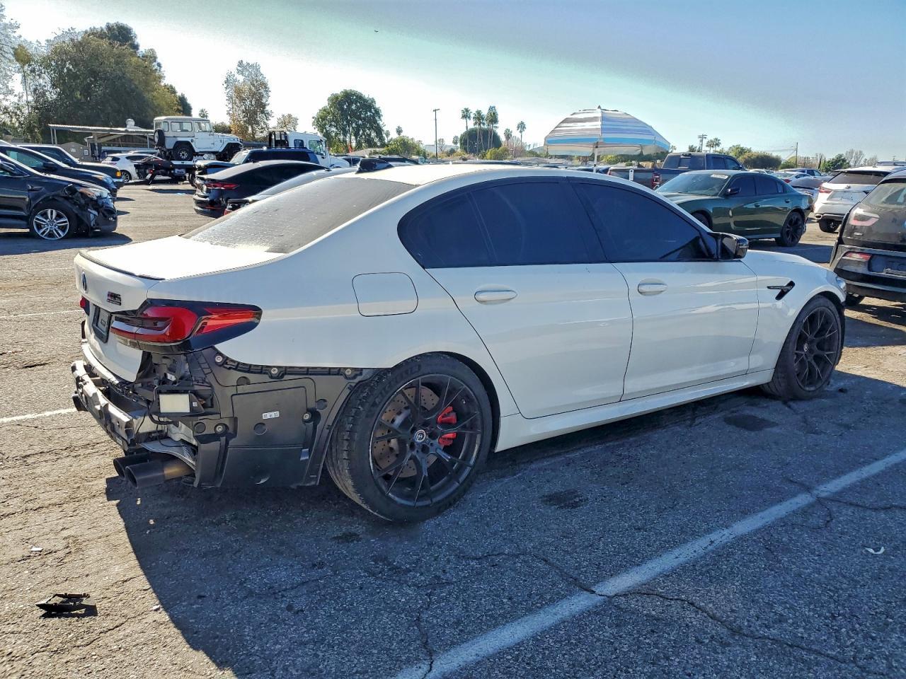 2022 BMW M5
