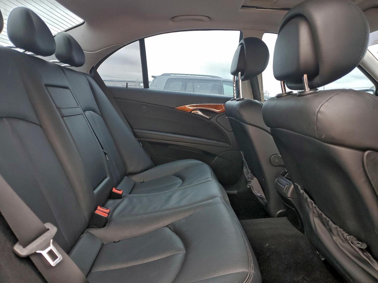 2008 MERCEDES-BENZ E-Class